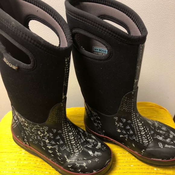 boys bogs boots